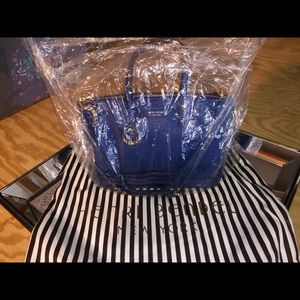 Henri Bendel west 57th satchel